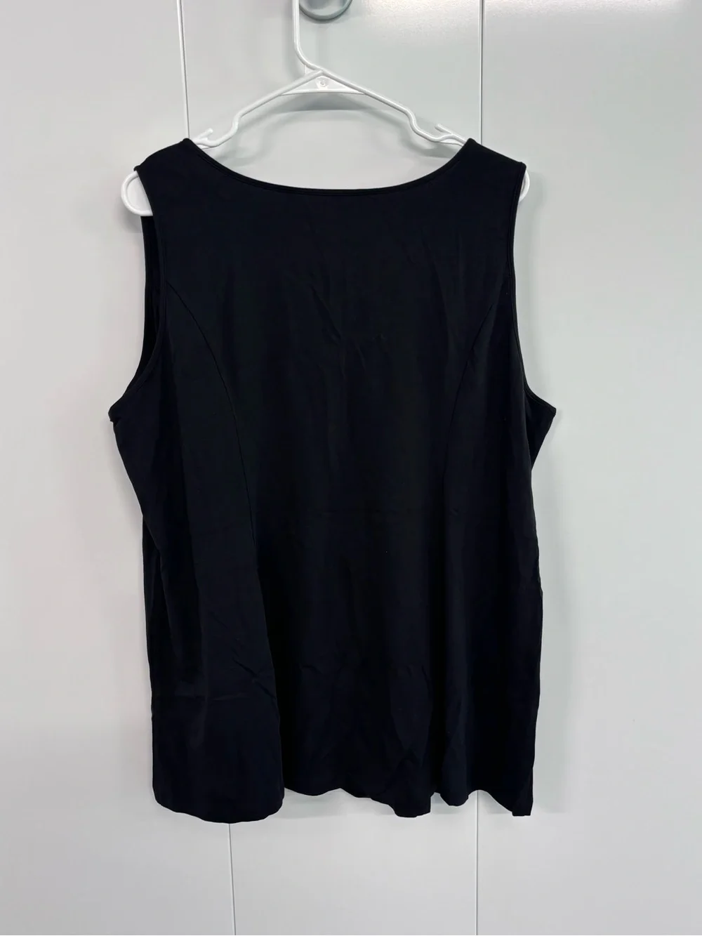 Susan Graver Tank Top Womens Size 1X  Black Liquid Knit Stretch Relaxed Comfort